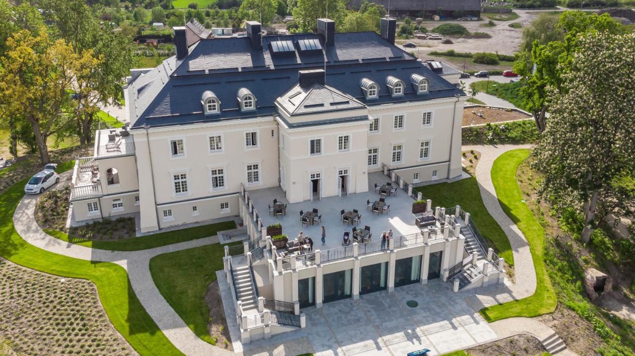 Palac Komierowo Sepolno Krajenskie Exterior photo