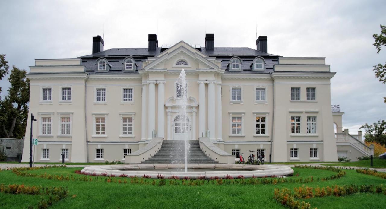 Palac Komierowo Sepolno Krajenskie Exterior photo